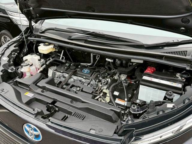 TOYOTA VOXY HYBRID 2022 Image 31