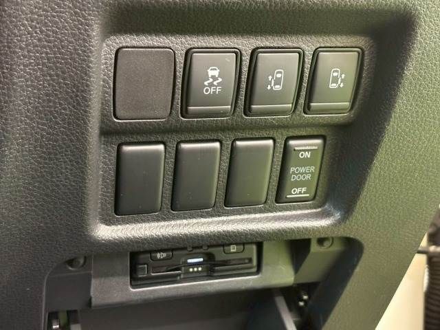 NISSAN ELGRAND 2023 Image 31