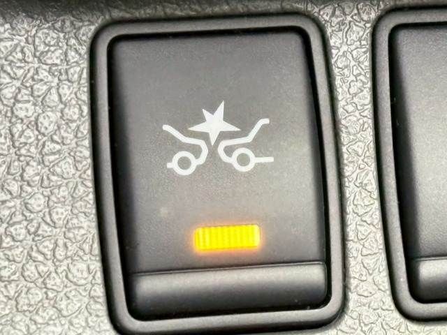 NISSAN NV350 CARAVAN 4WD 2018 Image 31