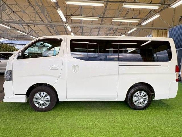NISSAN NV350 CARAVAN 4WD 2018 Image 31