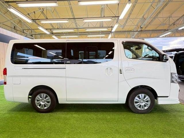 NISSAN NV350 CARAVAN 4WD 2018 Image 31