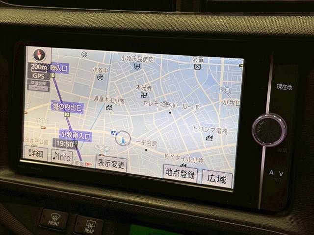 TOYOTA AQUA 2013 Image 31