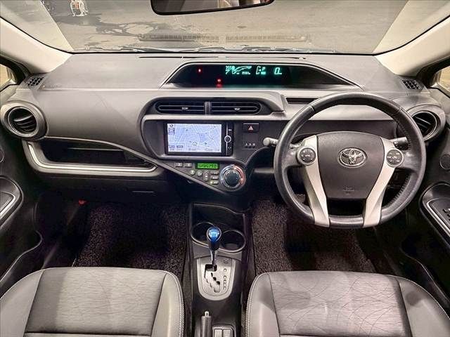 TOYOTA AQUA 2013 Image 31