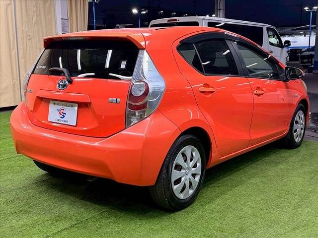 TOYOTA AQUA 2013 Image 31