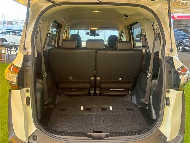 TOYOTA SIENTA HYBRID 2018 Image 31