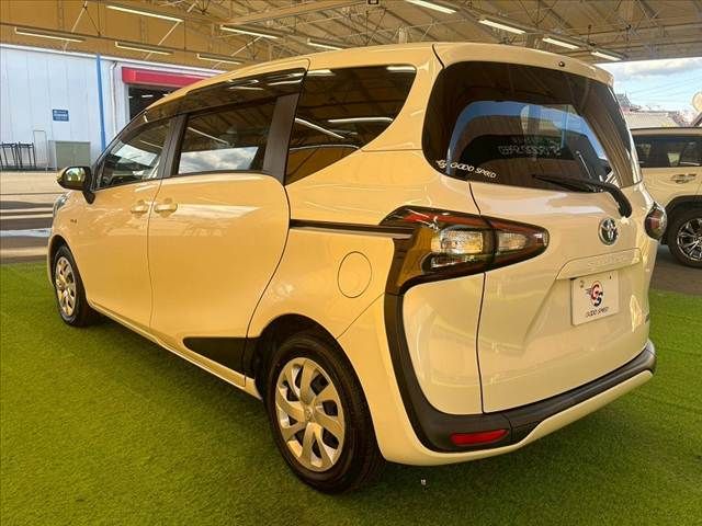 TOYOTA SIENTA HYBRID 2018 Image 31