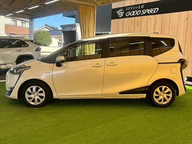 TOYOTA SIENTA HYBRID 2018 Image 31