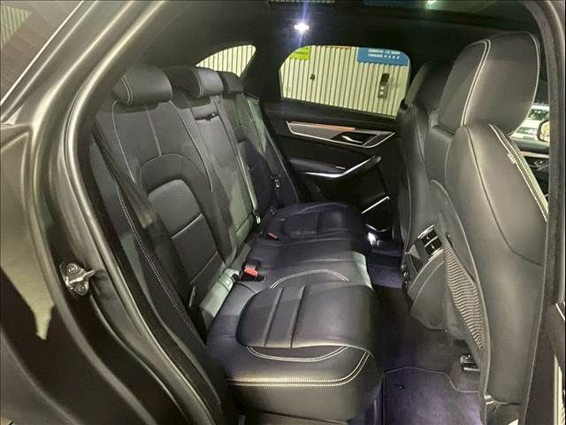 JAGUAR F-PACE 2022 Image 31