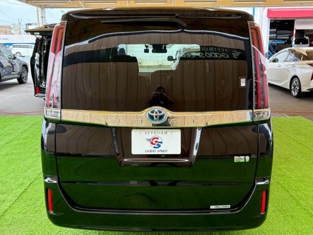 TOYOTA NOAH HYBRID 2018 Image 31
