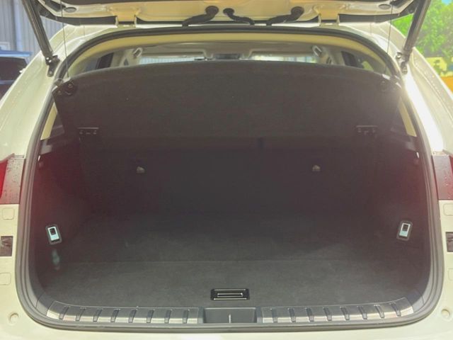 TOYOTA LEXUS NX300 2018 Image 31