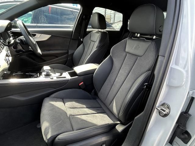 AUDI A4 2024 Image 31