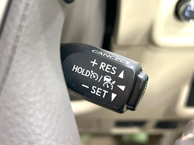 TOYOTA LANDCRUISER PRADO 2023 Image 31