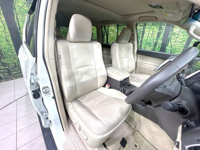 TOYOTA LANDCRUISER PRADO 2023 Image 31