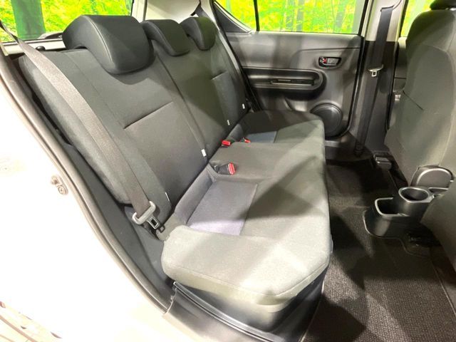 TOYOTA AQUA 2017 Image 31