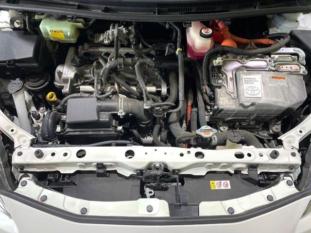 TOYOTA AQUA 2017 Image 31