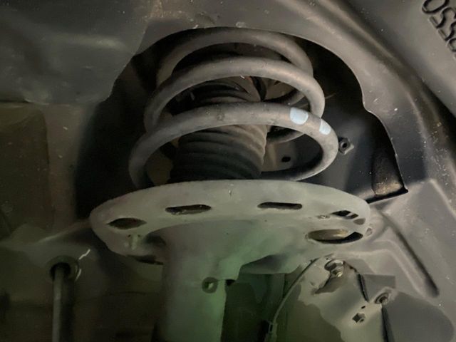 TOYOTA ESQUIRE 2015 Image 31