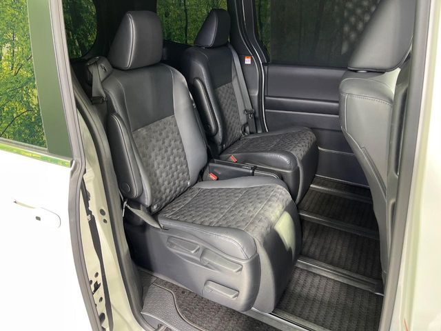 TOYOTA VOXY 2023 Image 31