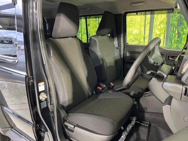 SUZUKI JIMNY NOMADE 2025 Image 31