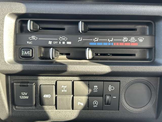 DAIHATSU HIJET TRUCK 4WD 2024 Image 31