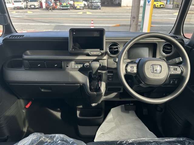 HONDA N BOX CUSTOM 2025 Image 31