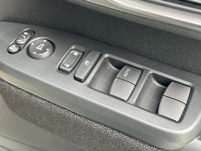 HONDA N BOX CUSTOM 2025 Image 31