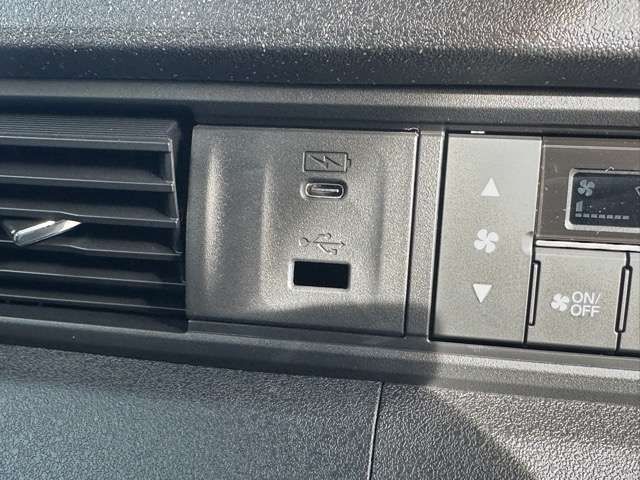 HONDA N BOX CUSTOM 2025 Image 31