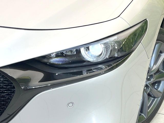 MAZDA 3 FASTBACK 2023 Image 31