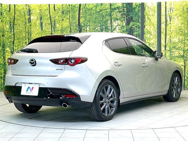 MAZDA 3 FASTBACK 2023 Image 31