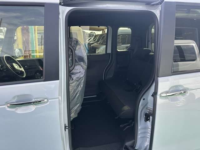 HONDA N BOX CUSTOM 2025 Image 31