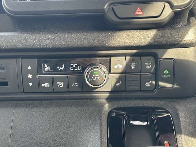 HONDA N BOX CUSTOM 2025 Image 31