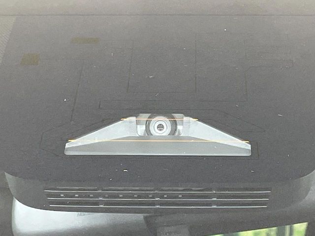 TOYOTA VOXY HYBRID 2023 Image 31