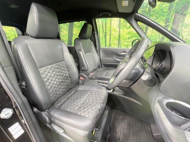 TOYOTA VOXY HYBRID 2023 Image 31