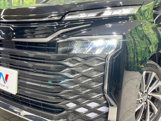 TOYOTA VOXY HYBRID 2023 Image 31
