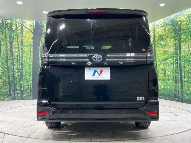 TOYOTA VOXY HYBRID 2023 Image 31