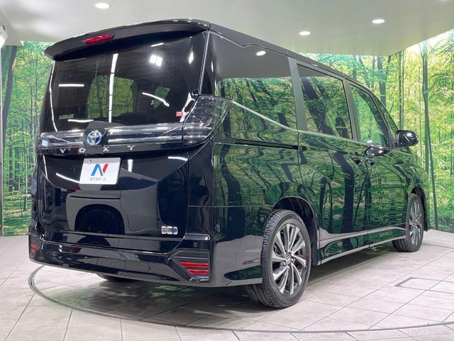 TOYOTA VOXY HYBRID 2023 Image 31
