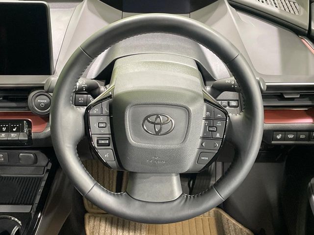 TOYOTA PRIUS 4WD 2023 Image 31