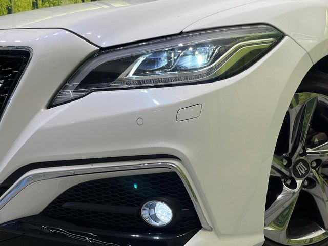 TOYOTA CROWN SEDAN HYBRID 2018 Image 31