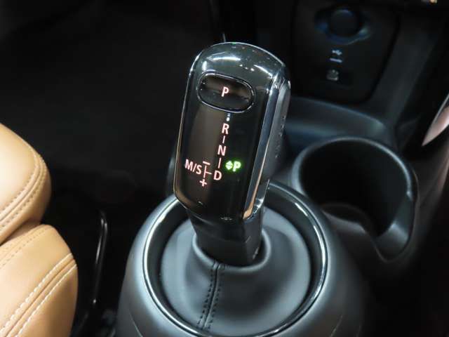 BMW MINI COOPER 5DOOR 2023 Image 31