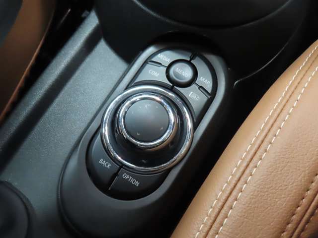 BMW MINI COOPER 5DOOR 2023 Image 31