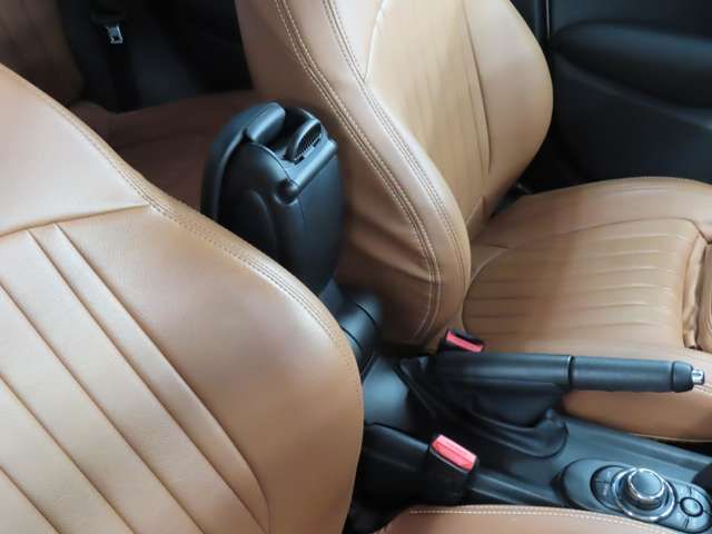 BMW MINI COOPER 5DOOR 2023 Image 31