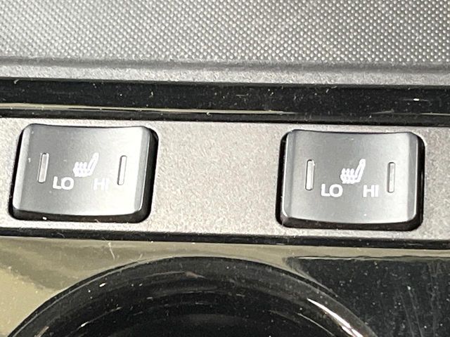 TOYOTA PRIUS 2019 Image 31