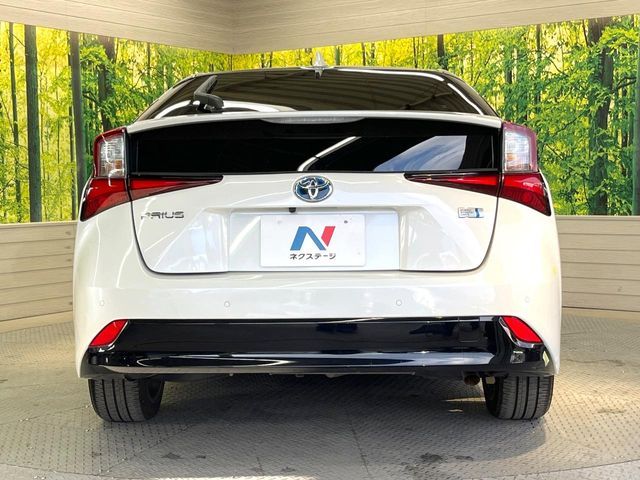 TOYOTA PRIUS 2019 Image 31