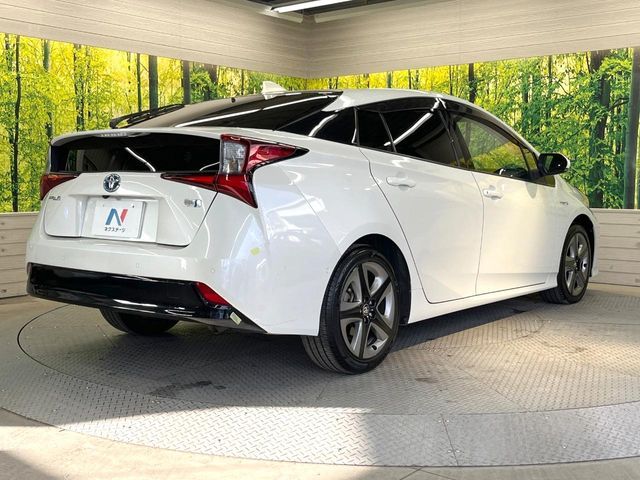 TOYOTA PRIUS 2019 Image 31