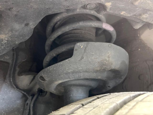 TOYOTA PRIUS 2019 Image 31