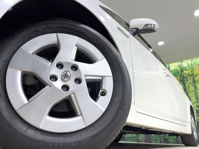 TOYOTA PRIUS 2011 Image 31