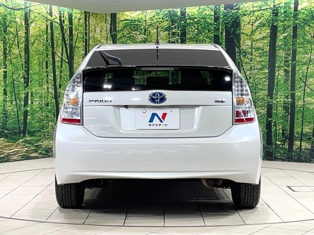 TOYOTA PRIUS 2011 Image 31