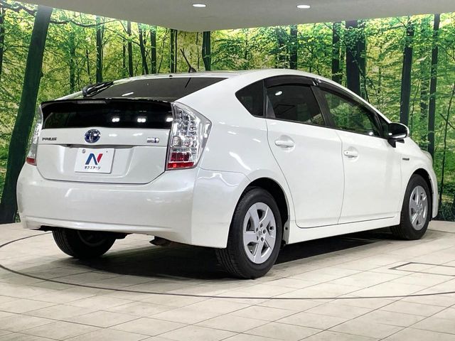 TOYOTA PRIUS 2011 Image 31
