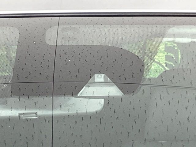 NISSAN NOTE 2013 Image 31