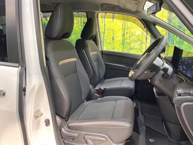 NISSAN SERENA  WG 2025 Image 31