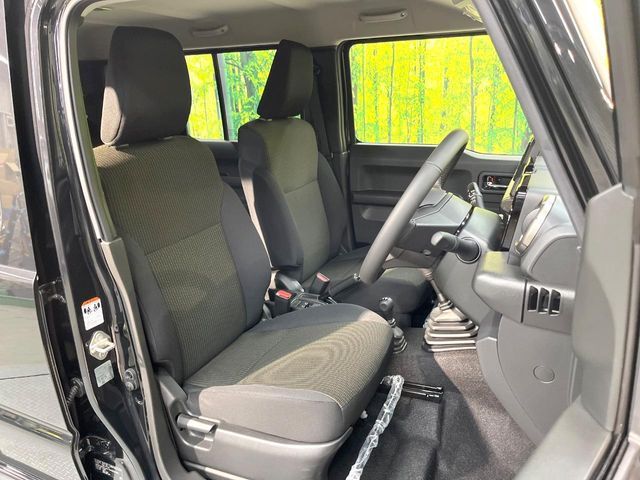 SUZUKI JIMNY NOMADE 2025 Image 31